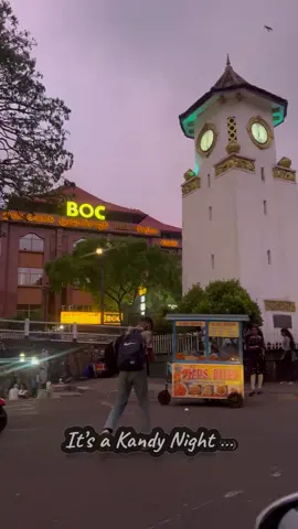 A night walk in kandy city 💕 #tiktokceylon #tiktoksrilanka #pearlijjajeyarajah #travelwithakkachi #srilanka #tiktokvlog #foryoupage #foryou 