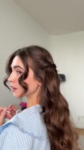 Fairy hairstyle ✨🧚🏻 heatless curler & clip @Kitsch LLC #hairtok #easyhairstyles #heatlesscurls #cutehairstyles #hairtutorial 