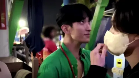 date with dokey #dokyeom #seventeen 