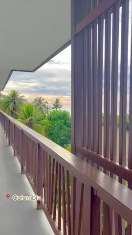 🚤 #cartagenacolombia #nostalgia #southamerica #travelphotographer 