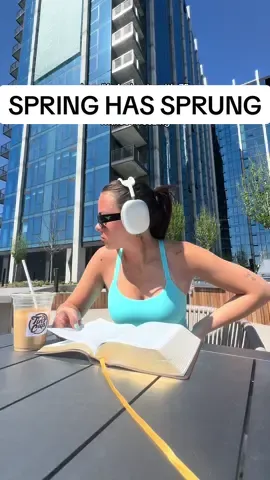 UV is 7 and seasonal depression is gone🦋🩷🧚🏻🪽 #sunny #uvrays #seasonaldepression #fyp #goodvibes 
