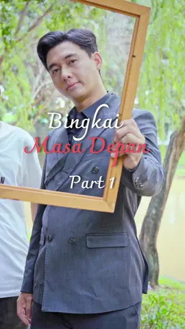 Bisa liat masa depan pake bingkai ini????? Kalo bingkai kayak gini beneran ada, kamu berani coba gak?? #drama #fantasy #future #magic #longervideos #fyp #viral 