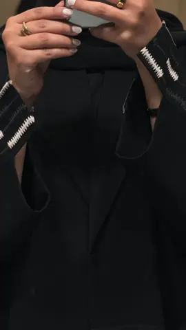 #VNVideoEditor#قصيده#يزهى_الملابس_اي_لبس_واي_لون #يزهى العباة#ياسر_التويجري #شعر#تصويري📸 #رمضان #الشعب_الصيني_ماله_حل😂😂 #موسيقى_هادئه #ترند_تيك_توك #اكسبلورexplore #CapCut #your_coffee #تيك_توك #عبايه #عبايه_مناسبات 