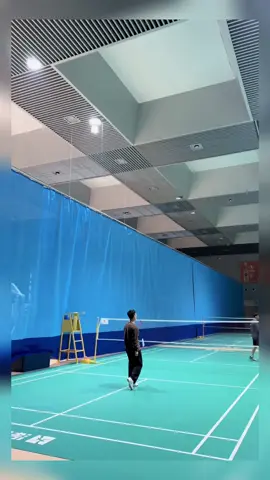 Nghệ 🔥 #xuhuongtiktok2024 #sportstiktok #thethaomoingay #dammecaulong #cầulông🏸 #caulongthegioi #caulongphongtrao #kythuatcaulong #badminton #cuongcaulong 