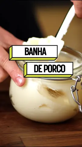 Banha de porco é usada em vários pratos na gastronomia, sendo usada em marinadas, assados, guisados e até sobremesas! •••••••••••••••••••••••••••••• VÍDEO COMPLETO NO YOUTUBE •••••••••••••••••••••••••••••• #banha #banhadeporco #banhadeporcocaseira #banhadeporcoartesanal #culinaria #receitas #terapianofogo #terapianofogo🔥 #receitasportuguesas #culinariaportuguesa🇵🇹 #receitasfaceis #receitasfaceis #cozinhar #receitasimples #receitasrapidas #paulo #paulooliveira #paulooliveirareceitas
