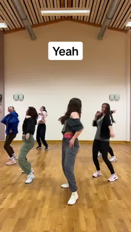 Let’s go😎 dc: @bronxsistas #dance #crew #foryou #tsv08 #dancecover #foryoupage 