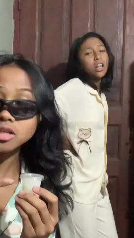 Na manina na manina😎✨ #tiktokmalagasy #menakamahagaga #foryoupageofficiall #Siblings #sister #humour #oupas #lol #malagasy #tiktokmalagasygirl🇲🇬 #bisous 