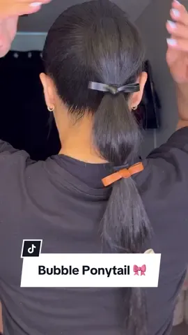 Bubble Ponytail a lo Coquette 🎀 3 estilos en 1😍 🌼Productos: •Glued styling Spiking Glue •Glued 2in1 Brow&Edge Gel @got2bUSA @got2b @SchwarzkopfUSA 💛 #ponytail #coquette #coladecaballo #bubbleponytail