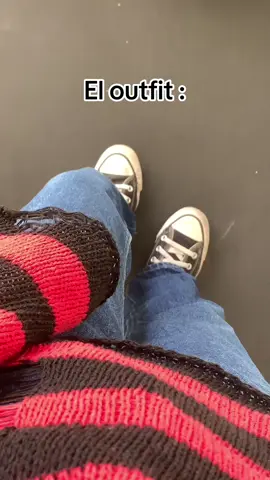 Kurt y Pelusa Caligari eran compas👌🏻 #kurtcobain #pelusacaligari #nirvana #fedelobo #humor #outfit #fyp 