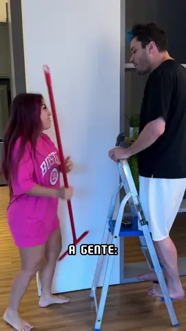 Um casal normal vs a gente