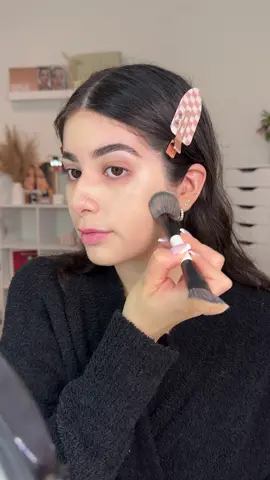 no falsies makeup look 🩷 #makeuptutorial#makeup#makeupoftheday#makeuplover#makeuptransformation#elfcosmetics#makeuptransformation#MakeupRoutine#makeupjunkie  