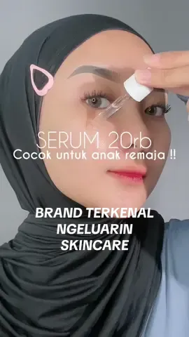 Tau brand ini dulu terkenal makeupnya loh karna murah2, eh skrg malah ngeluarin skincare juga wehh mana 20rb an lagiii😩 jualan apa sedekah yaaaa 🫵🏻😭 #serumviral #acneserum #peelingserum #vivatripleserum 