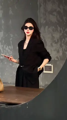 Phong cách phối đồ của tỷ tỷ Trung Quốc đầy khí chất 😎 #fashionblogger #geistyle #tỷtỷtrungquoc #anmacchat #thoitrangtrungquoc #phoidotytydouyin #khíchất 