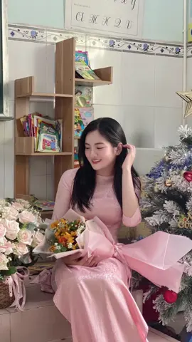 Ở đây có nhiều tình yêu#giaovientieuhoc#lovely 