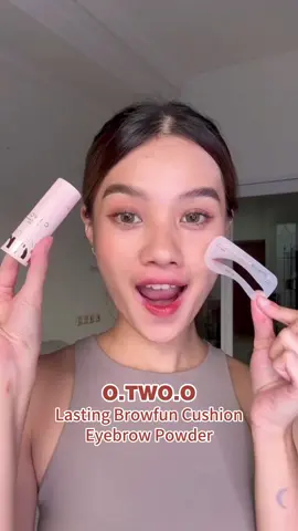 Bye-bye alis rempong.  kamu bisa dapatkan alis yang natural dengan mudah kapan saja!#otwoo #otwooid #makeup #beautytips #makeuptutorial #eyebrow #eyebrowpowder 