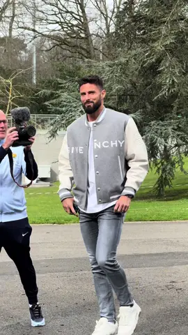 #giroud #oliviergiroud #psg #clairefontaine #sportstiktok 