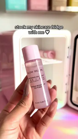 stock my skincare fridge with me ♡ this fridge has a warm or cool option & 3 diff light settings. remember to not store oils, clays or balms in your fridge! ♡ #easytake #skincarefridge #minifridge #dimmable #LEDmirror #cooler #warmer #fridgeratingmakeup #fridgeratingskincare #car #GSOOR #skincare #organization #CleanTok 
