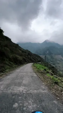 Đây cũng là Hà Giang cụ thể là Bắc Mê Hà Giang  #hàgiang #bắcmehagiang #checkinvietnam #dulichhagiang 