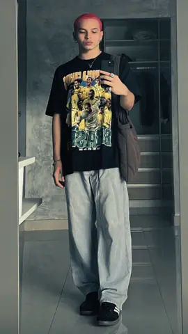 𝗥𝗘𝗞𝗢𝗠𝗘𝗡𝗗𝗔𝗦𝗜 𝗢𝗨𝗧𝗙𝗜𝗧 Simpel pakai kaos vintage jadi anak skena banget #outfit #OOTD #outfitinspiration #outfitinspo #outfitideas #skena 