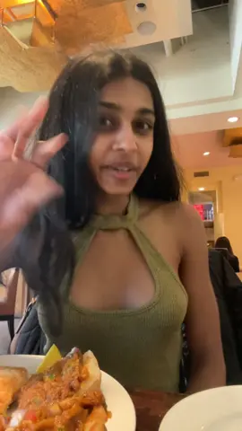 the food was SO YUMMY🤭  #bottomlessbrunch#indian#indianfood#foodblog#food#springbreak 