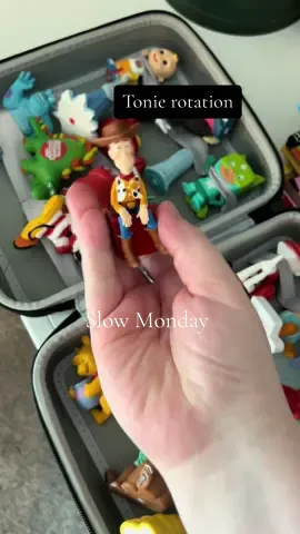 Slow Monday for us! Naptime and work for mama!! 🖤 #fyp #momtok #MomsofTikTok #relatablemom #CleanTok #reset #monday #sahm #sahwm #specialneedsmom 