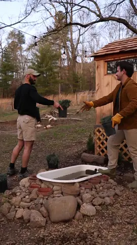Tbh i wish i was one of them 😭 #BetterHomoAndGarden @Lowe’s 