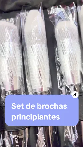 #ConSantanderConecto  El verdadero Set de brochas 💙✨️ #paratiiiiiiiiiiiiiiiiiiiiiiiiiiiiiii #viral #mujer #fyp #miami #makeup #brochasdemaquillaje #tiktokshop #puertorico🇵🇷 