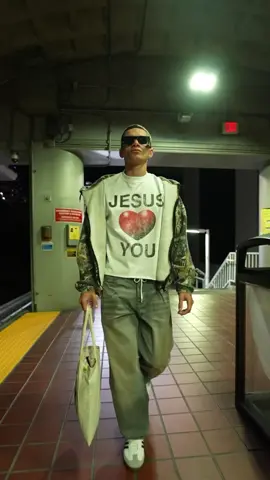 Zoomin #fashionjfer #fashion #fyp 