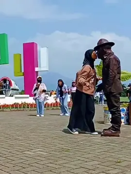 #statue #bushmanprank #scareprank #funny #prank #funnyvideos #fails #funnyfail #scared #fail #fun #hilarious #scary 