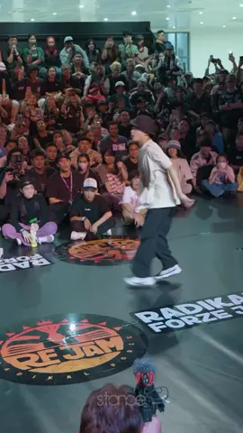 bboy Holy Rain china #redbullbcone #dance #foryou #determination #bboy #bboying #jeuxolympiqueparis2024 #china 