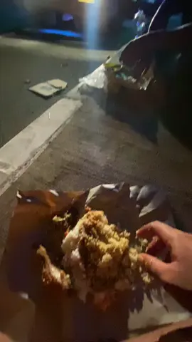 Sahur sederhana 😊#fyp #driver #truckcanterindonesia #ramadhan2024 @Lisafitria🦋 @✨Bang hus✨ @bangkhap6 @maulid @💫💫jalhino💫💫 @Imanmontes 