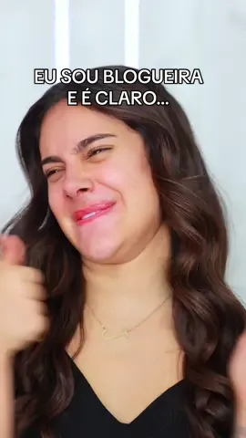 Eu sou blogueira e é claro… 🤣 tive que entrar na trend!  #blogueira #maquiadora #eusoublogueiraefamosa #maquiagemtiktok #maquiagembrasil #makejuleme #juleme #trend #humortiktok 