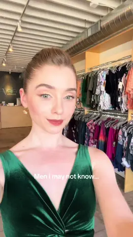 Me when I’m at @Eleve Dancewear 😂💸 #ballet #ballerina #dance #dancer #ballerinasoftiktok #leotard #pointe #pointeshoes #ballettok #balletdancer 