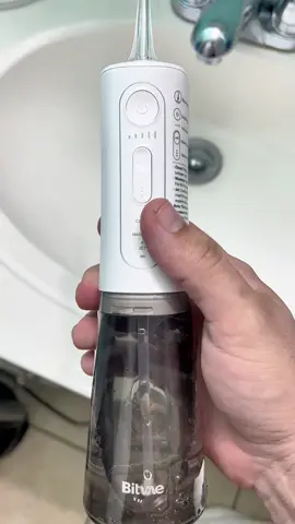 #waterflosser #flossing #oralhealth #oralhygiene 