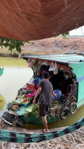 Cũng lâu rồi mới thấy được ghe hàng bán đồ ⛴️ ký ức tuỗi thơ lại ùa về 🥺#68kiengiang #2024 #2024 