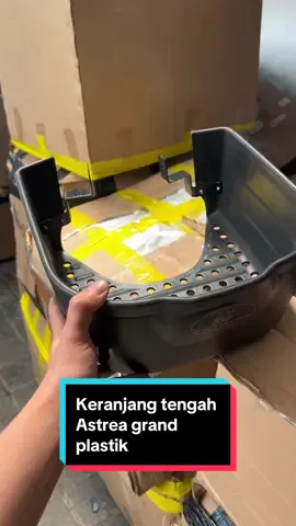 Keranjang tengah astrea grand model plastik  Lestgoww 🙌 #astrea #astreagrand #hondagrand #astreagrandindonesia #video 
