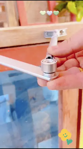 With damping hydraulic buffer door closing device, open the door will automatically close the door, close the door gently, quiet and no noise, do not want to close the door, open the door to the end, you can automatically lock #doorclosingdevice #hardware #goodrecommended #tiktok#fyp#foryou 