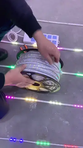 Dây đèn led đuổi 40 mét 7 màu có nguồn sẵn #daydenled #dayledrgb #daydenledtrangtri #denledthongminh #xuhuong 