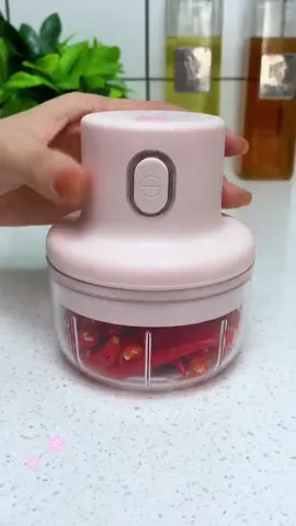 Máy xay tỏi ớt đa năng cầm tay sạc điện pin trâu dung tích250 ml lưỡi thép 3 cánh quay nhanh dễ sử dụng#trending #xuhuongtiktok #xuhuong2024 #mẫyytoiotminidananggiadungnhabep# 