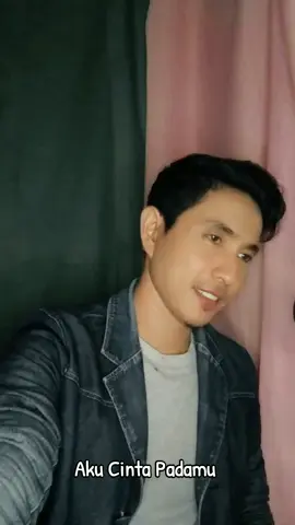 Senyumnya duhai manis sekali @tanjungpt @kailaayu178 #soundviral #viral #fyp #fypシ゚viral #lipsync #tranding #viraltiktok #akucintapadamu #berandatiktok #sound #dangdut 