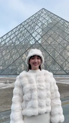 Lourve Museum 😊💕