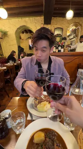 Cầm Samsung đi du lịch là uy tín lun. 😂 #TikTokCommunityVN #education #LearnOnTikTok #novagr #thanhcongnghe 