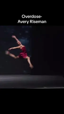 This girl is amazing! 🤩 #averyriseman #contemporary #contemporarydance #contemporarydancer #dance #emotionaldance #emotionaldamage #dancer #dancecompetition #fyp #fypシ #viral 