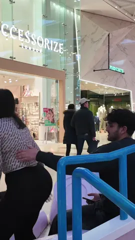 His reaction 😂 #fyp #london #Vlog #funny #arabtok #comedy #sprinklesprinkle #dailyvlog 