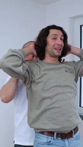 Sogar unsere Nachbarn haben das gehört  😱 #cracks #chiropractor #asmr #backpain #pain #therapy #satisfying #wcfy 