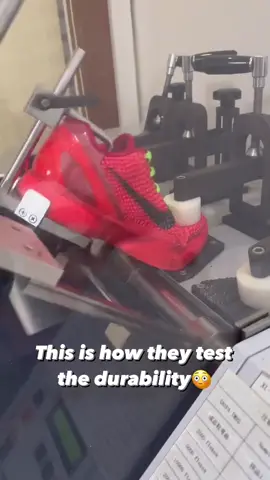A machine that purposefully creases shoes… Did y'all know this is how they test the durability? (🎥: @Soleloco) #sneakerhead #sneakertok #wearyourkicks #sneakercommunity #sneakeraddict #hypebeast 