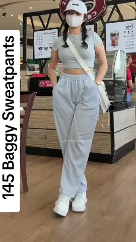 Replying to @KarenFinds.tiktok  ganda neto gray baggy sweatpants keri sa 4’11 ladies. for men din. #outfit #fyp #outfitideas #joggerpants 