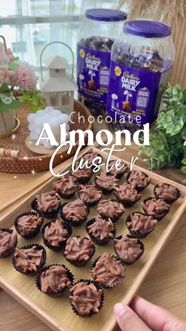 Almond Cluster 2 bahan Resepi ni memang tersangat sedap dan senang korang 🥰 Bahan-bahan: 💐Cadbury Dairy Milk  💐Almond  Boleh la try resepi ni dan share dengan jiran-jiran. Atau resepi-resepi best yang lain  boleh ambil dari sini bit.ly/cdmrecipes @cadbury_my #ShareTheGoodness #KuihRayaDariHati . #menuraya #kuihraya #kuihrayasedap #kuihraya2024  #biskutraya #biskutraya2024 #almondcluster #almondclusters #almondclusterkayangan #almondclusterviral #resepialmondcluster #resepikuihraya #resepibiskutraya #resepibiskutraya2024 #homemadebiskutraya #homemadekuihraya #raya2024 #aidilfitri2024 #lebaran2024 #chocolatealmond #chocolatealmondcluster #chocolatealmondclusters #nonbake #nonebakerecipe #nonebakecookies #biskut2bahan #nobake #nobakerecipe #nobakecookies #biskut2bahan #nobakecookie #nobakekuihraya