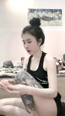 Đang rất là phiêu luôn á # má nó chua vãi nước luôn😒😒😒#TikTok 