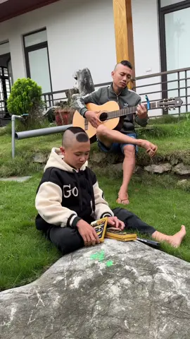 Mao Ca tập đàn lại sau nhiều năm bỏ đàn #maodede #tammaotv #fyp #dcgr #cuongluciphone #cuongluckinhkong 